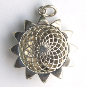 Aromatherapy Jewelry - Sunflower Large, sterling silver